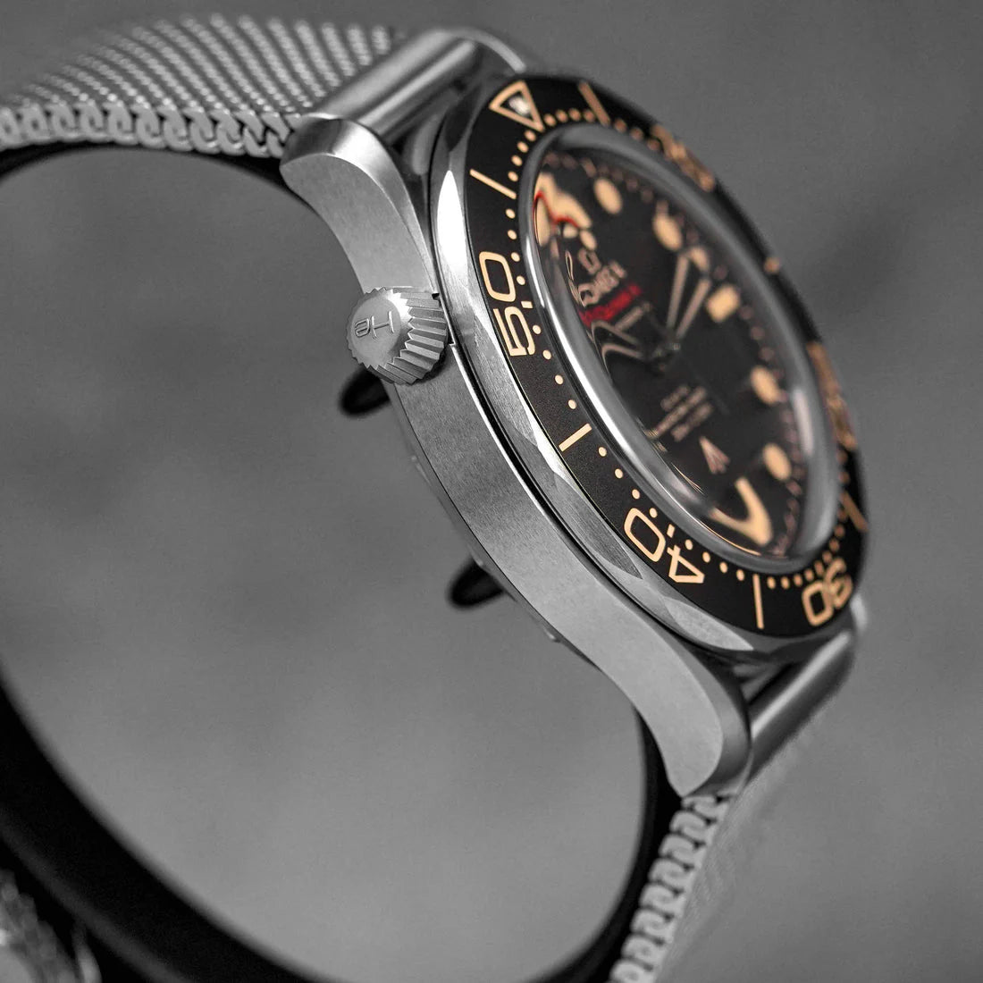 SEAMASTER DIVER 300M TITANIUM 'NO TIME TO DIE' (2024)