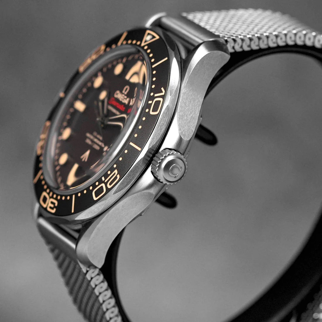 SEAMASTER DIVER 300M TITANIUM 'NO TIME TO DIE' (2024)