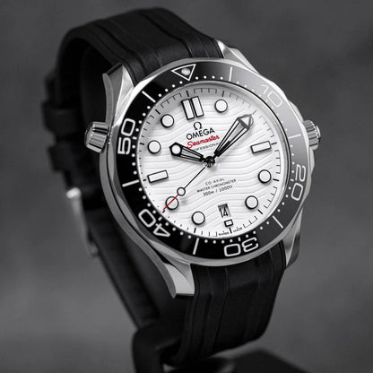 SEAMASTER DIVER 300 WHITE DIAL RUBBER STRAP (2025)