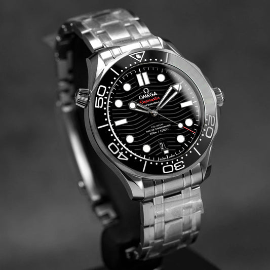 SEAMASTER DIVER 300 BLACK DIAL (2025)