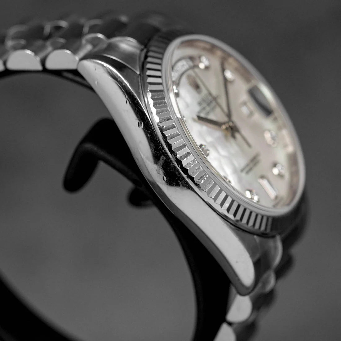 DAYDATE 36MM WHITEGOLD MOP BAGUETTE DIAL