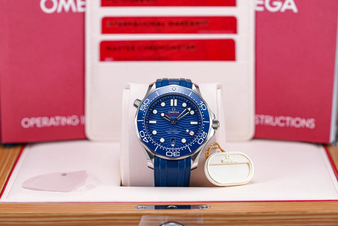 SEAMASTER DIVER 300 BLUE DIAL RUBBER STRAP (2025)
